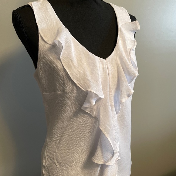 B.Design Top - Picture 2 of 6